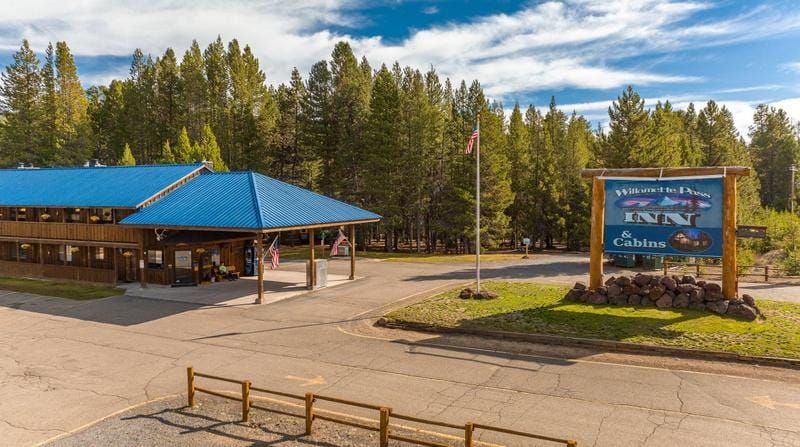 19821 Hwy 58, Crescent Lake, OR 97733 - MLS 220174821 for Sale