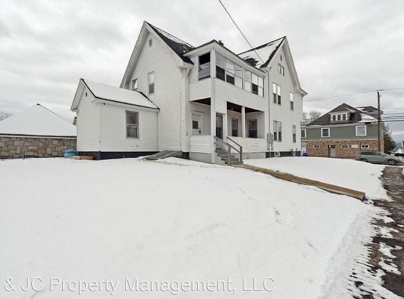 247 Jewett St - Manchester, NH 03103 - Home For Rent