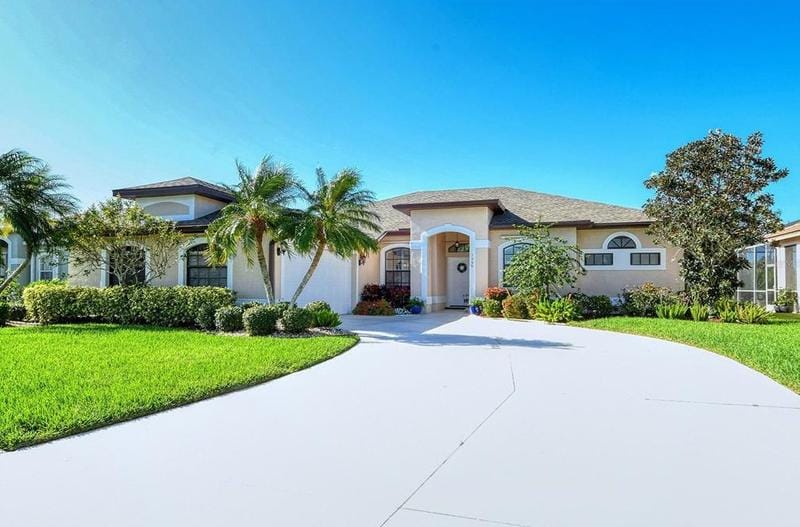 7396 Featherstone Blvd, Sarasota, FL 34238 - MLS A4598434 for Sale