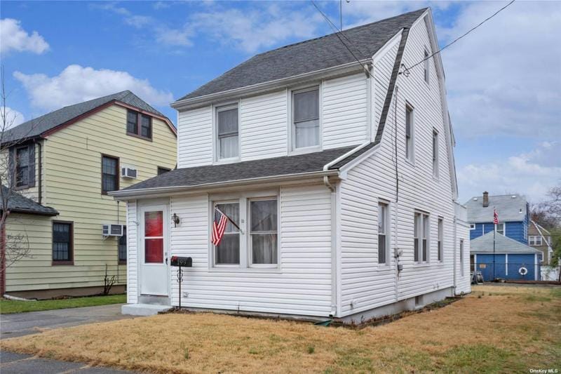 199 CAPITOL AVE, Williston Park, NY 11596 Single Family Residence For Sale  MLS# 3529363