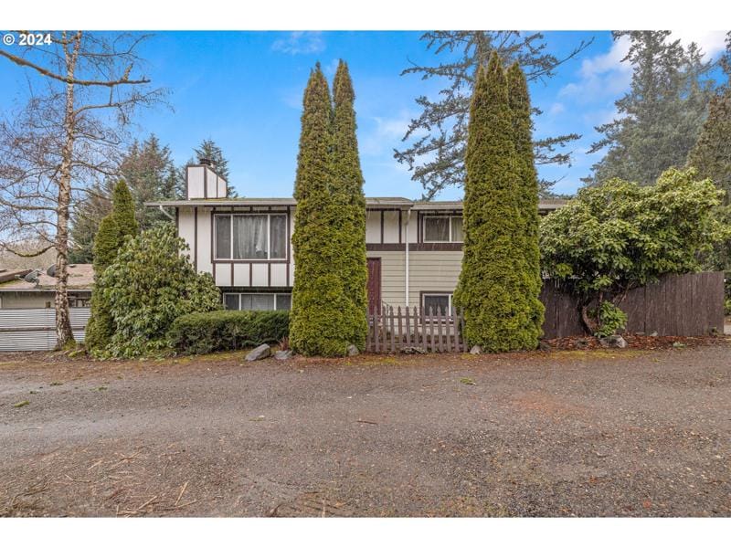 14221 SE PARMENTER DR, Milwaukie OR 97267 for Sale