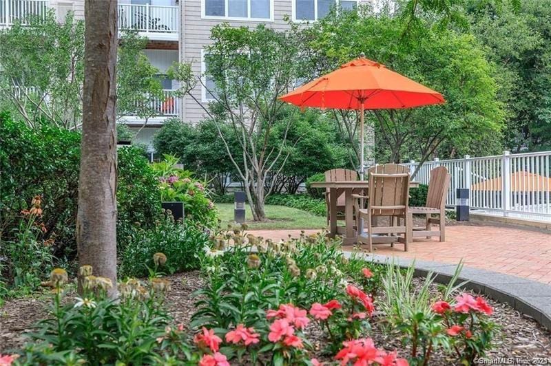 27 Glenbrook Road, Unit 309, Stamford, CT 06902 for Rent