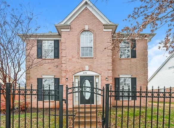 2174 Berry Bush Ln - Cordova, TN 38016 - Home For Rent