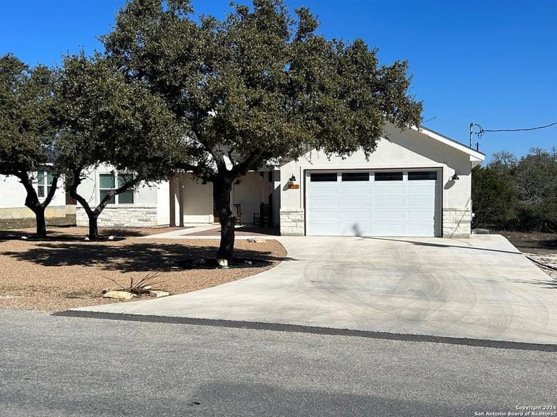 119 S Calvin Barrett, Blanco, TX 78606 for Sale
