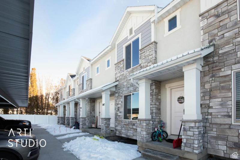 247 W SPRUCE WAY, Santaquin, UT 84655 Townhouse For Sale  MLS# 1975386
