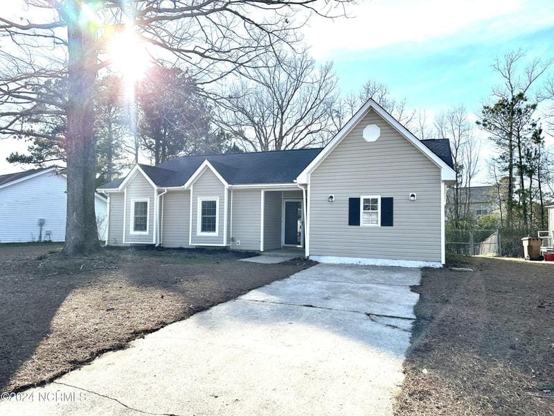 124 Broadleaf Drive, Jacksonville, NC 28546 for Sale