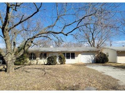E Adams Dr for Sale