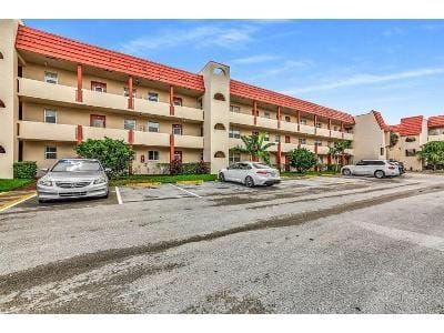 Sunrise Lakes Dr N Apt 312 for Sale
