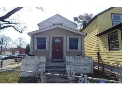 S Conduit Ave for Sale