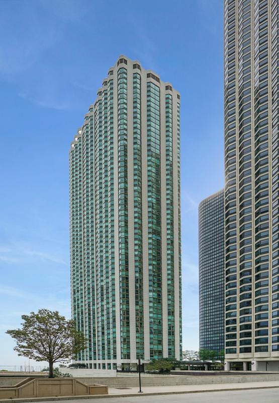 195 North Harbor Drive, Unit 4305, Chicago, IL 60601 for Rent