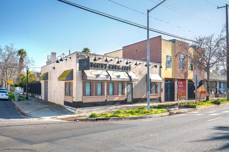 3701 Stockton Blvd, Sacramento, CA 95820 - MLS 224004372 for Sale