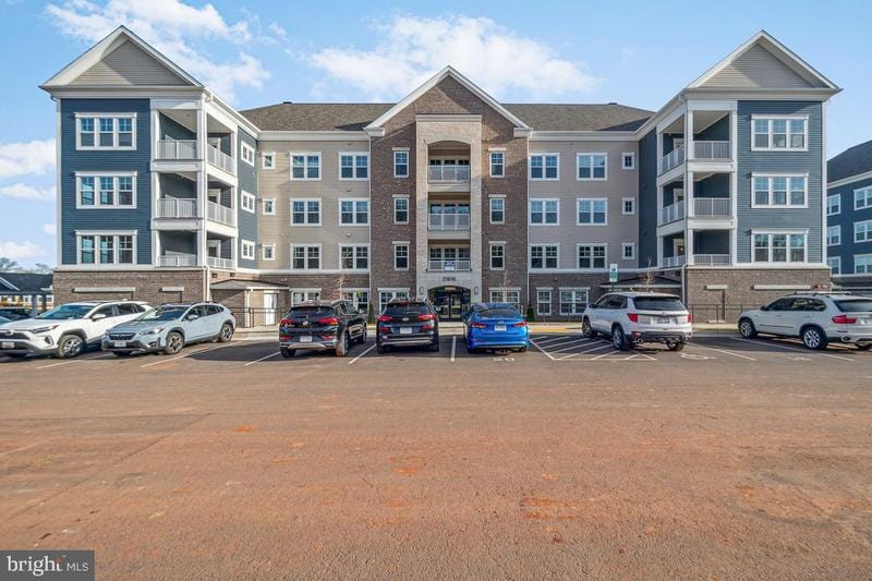 21610 Hawksbill High Circle, Unit 102, Sterling, VA 20164 for Sale