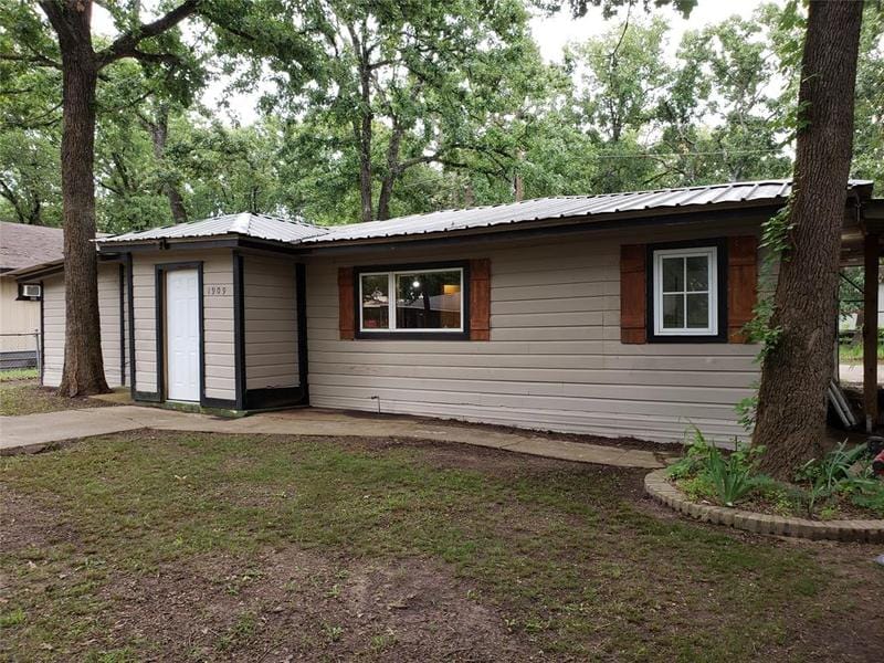 1909 Wahoo Ln, West Tawakoni, TX 75474 for Rent