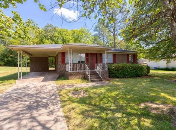2245 2nd Pl NE - Center Point, AL 35215 - Home For Rent