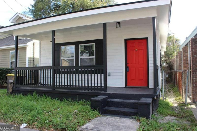 1215 E WALDBURG ST, Savannah, GA 31404 Single Family Residence For Sale  MLS# 10248203