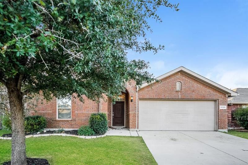 14329 Artisan Dr, Fort Worth, TX 76052 for Rent