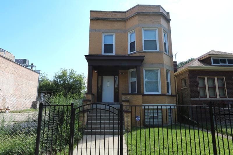 1339 East 72nd Street, Unit 2, Chicago, IL 60619 for Rent