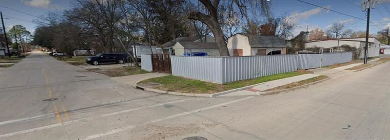 950 Central, Houston, TX 77012 for Sale