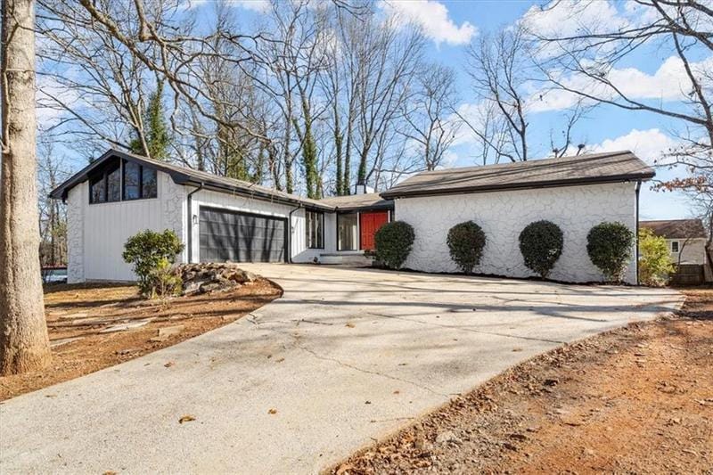 5267 Greenpoint Drive, Stone Mountain, GA 30088 for Sale