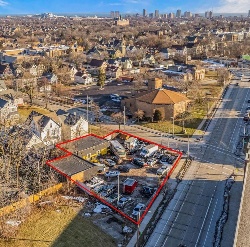3210 N Dr Martin Luther King Jr Dr, Milwaukee, WI 53212 - MLS 1863416 for Sale
