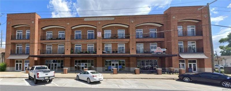 2531 UNIVERSITY BLVD APT 6, Tuscaloosa, AL 35401 Condominium For Sale  MLS# 160944