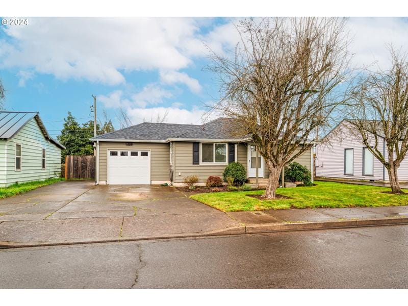 2700 C ST, Springfield OR 97477 for Sale