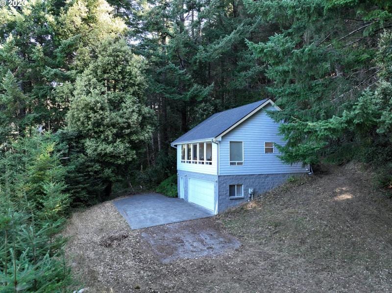 95610 Burnt Hill Dr, Brookings, OR 97415 - MLS 23427610 for Sale