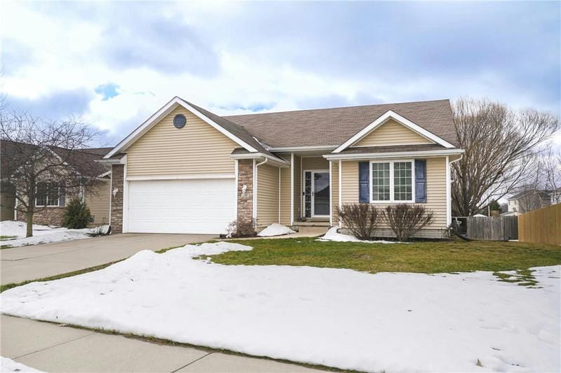 210 SE WILDFLOWER CT, Pleasant Hill, IA 50327 Single Family Residence For Sale  MLS# 680082