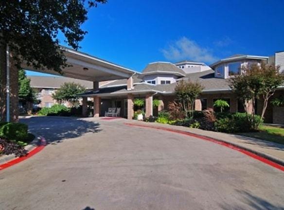 The El Dorado - 714 W Arapaho Rd - Richardson, TX Apartments for Rent