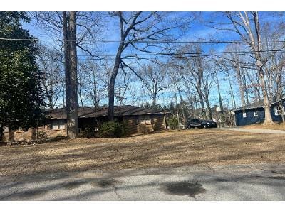 Rebecca St NW for Sale
