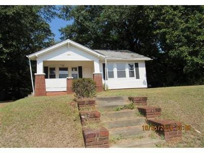 W Cypress Ave for Sale