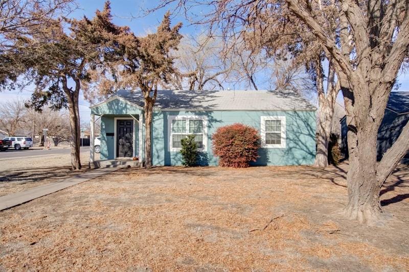 2710 31st Street, Lubbock, TX 79410 for Rent