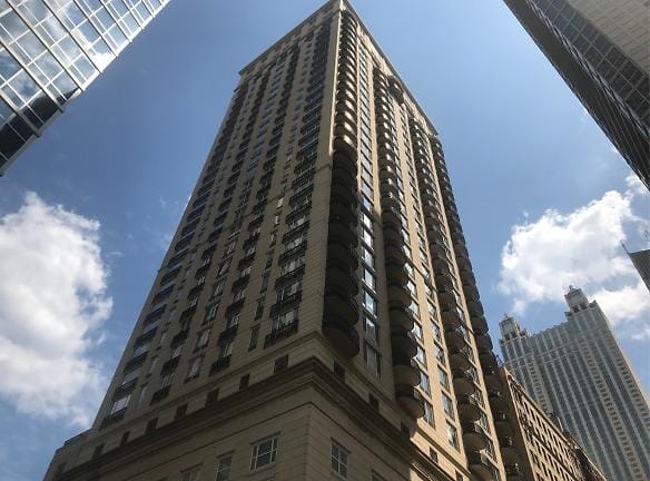 Ten East Delaware Apartments - 10 E Delaware Pl - Chicago, IL Apartments for Rent