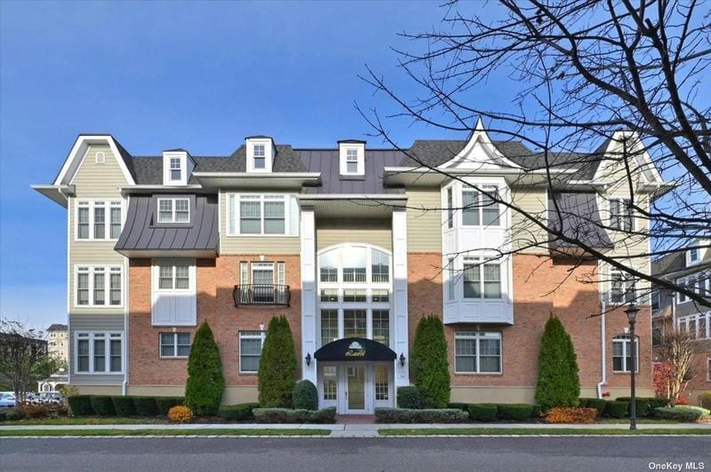 48 SHADY LN # 48, Westbury, NY 11590 Condominium For Sale  MLS# 3520101