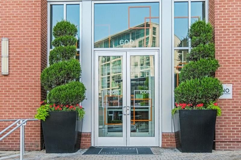 600 12th Avenue South, Unit 2016, Nashville, TN 37203 for Rent