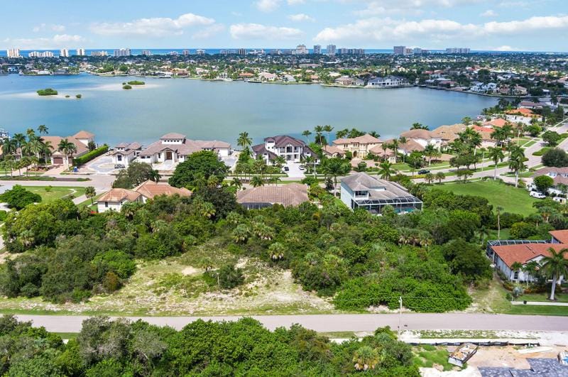 680 Inlet Dr #9, Marco Island, FL 34145 - MLS 2222002 for Sale