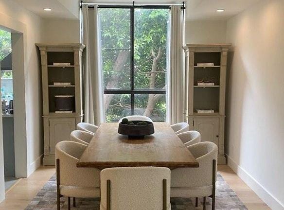 1825 Midvale Ave #101 - Los Angeles, CA 90025 - Home For Rent