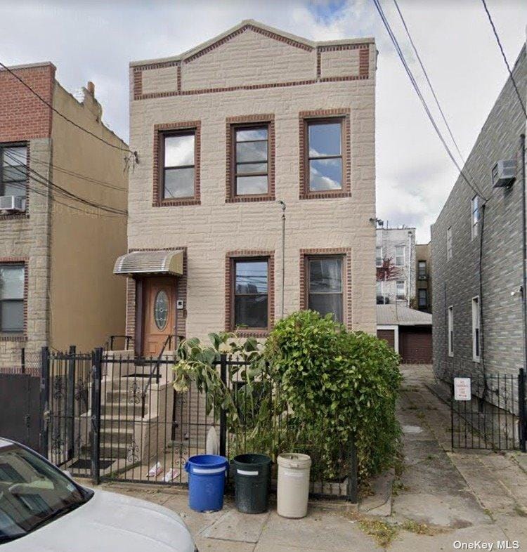 th Street for Sale