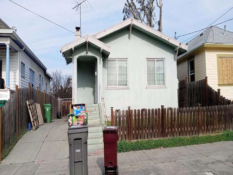 83Rd, OAKLAND, CA 94621  604372009 for Sale