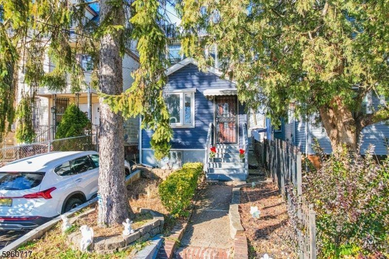 Newark, Esinteraction County, NJ House for sale Property ID: 418552482