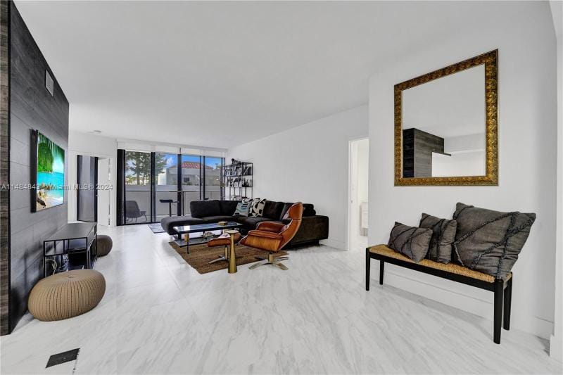 20281 East Country Club Drive, Unit 205, Aventura, FL 33180 for Sale