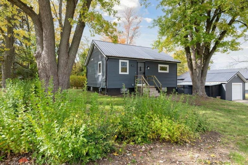 353 22ND ST N, Springfield, MI 49037 Single Family Residence For Sale  MLS# 23142872