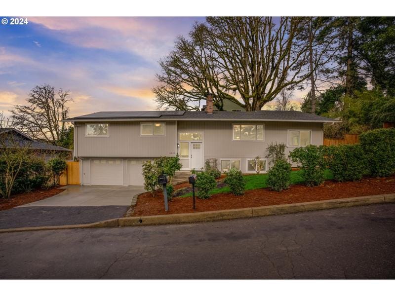 6335 CALDWELL RD, Gladstone OR 97027 for Sale