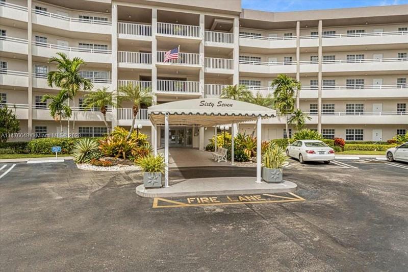 555 OAKS LN APT 503, Pompano Beach, FL 33069 Condominium For Sale  MLS# A11476648