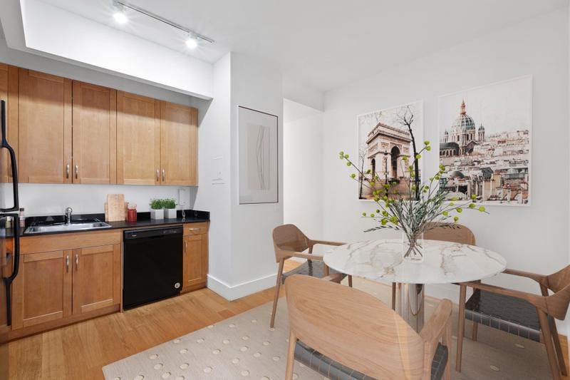 63 Wall Street, Unit 919 for Rent
