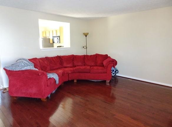 6 Gemstone Ct - Windsor Mill, MD 21244 - Home For Rent