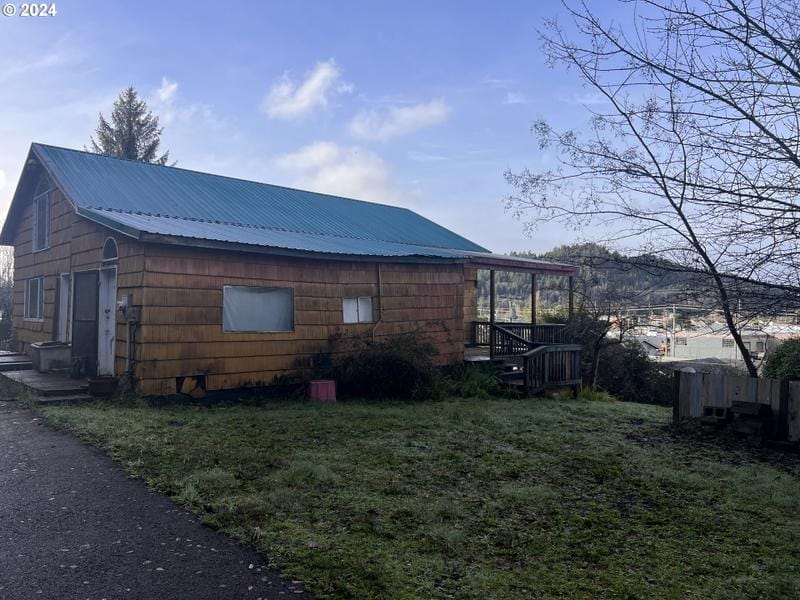720 ELM AVE, Reedsport OR 97467 for Sale