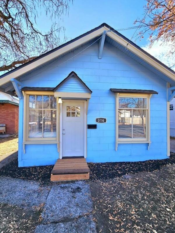 316 E MAIN ST, Klamath Falls, OR 97601 Single Family Residence For Sale  MLS# 220174504