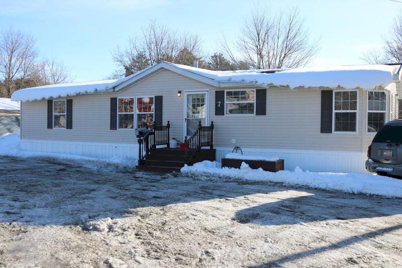 7 Beauford Street, Skowhegan ME 04976 for Sale