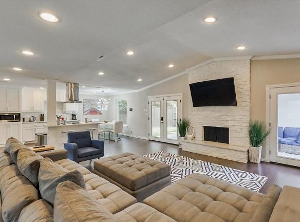 3752 Ridgeoak Way - Farmers Branch, TX 75244 - Home For Rent